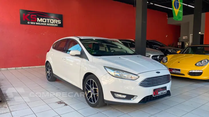 FORD FOCUS 2.0 TITANIUM HATCH 16V