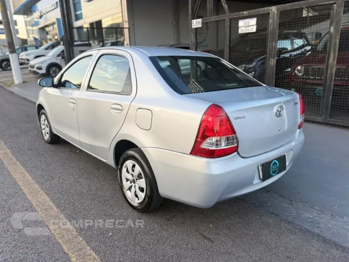 ETIOS X Sedan 1.5 Flex 16V 4p Mec.