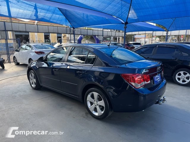 CRUZE SEDAN - 1.8 LT 16V 4P AUTOMÁTICO