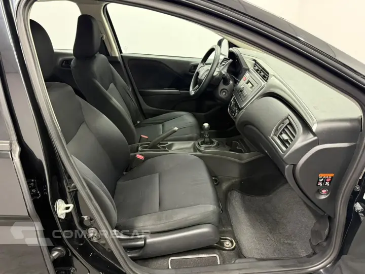 CITY Sedan DX 1.5 Flex 16V Mec.