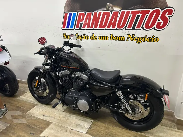 XL 1200 X