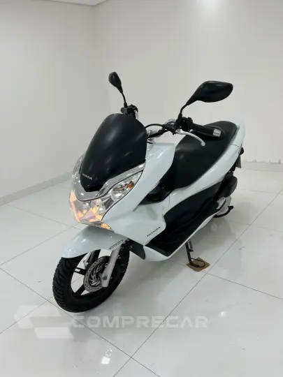 PCX 150 DLX