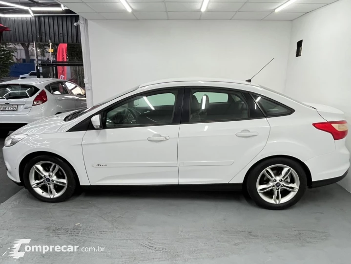 Focus Sedan 2.0 16V/2.0 16V Flex 4p Aut.