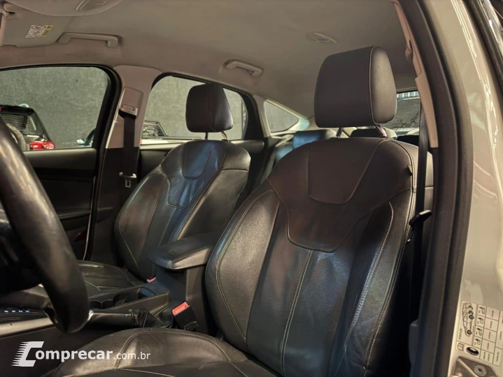 Focus 2.0 Se Plus Sedan 16V Flex 4P Powershift