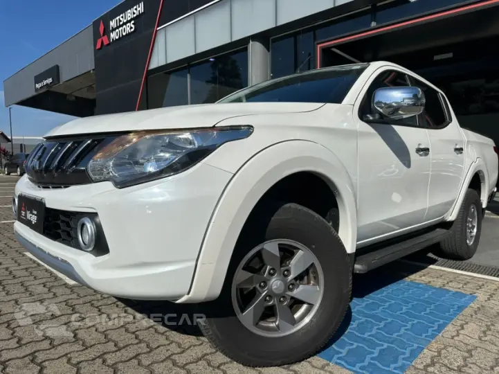 L200 TRITON 2.4 16V Turbo Sport HPE CD 4X4