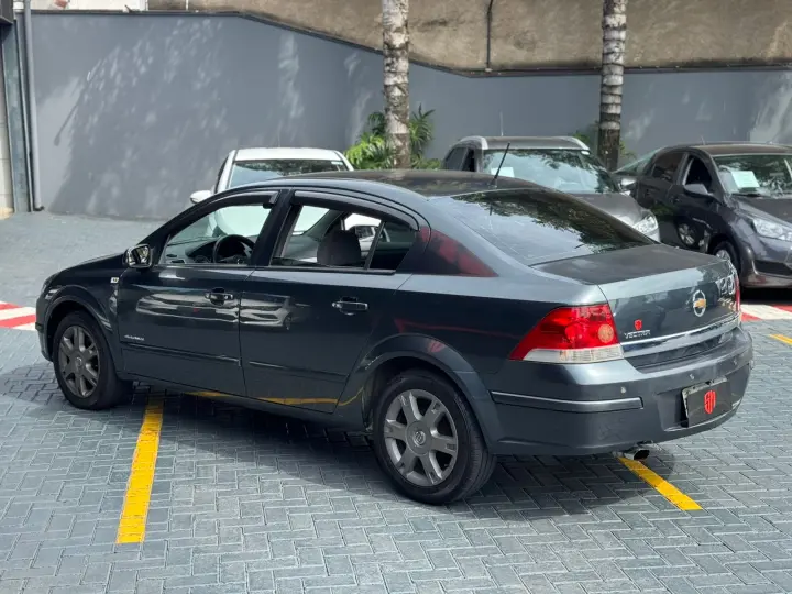 VECTRA 2.0 MPFI Elegance 8V