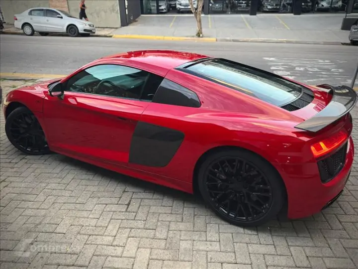 R8 5.2 FSI Coupe Plus Quattro V10 40V S Tronic