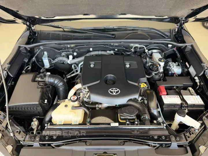 HILUX SW4 2.8 D-4d Turbo SRX 7L 4X4