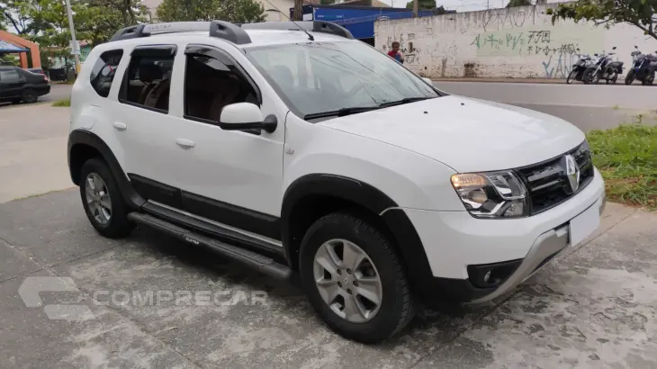 Renault Duster Dinamic 1.6 automático