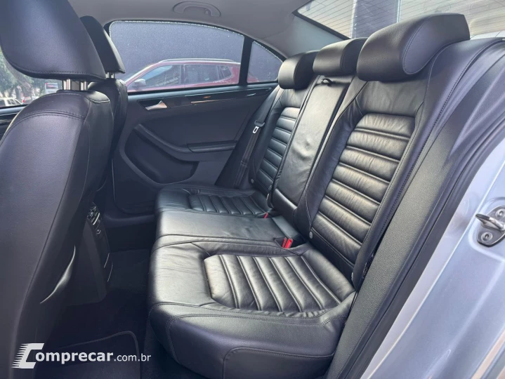 JETTA Highline 2.0 TSI 16V 4p Tiptronic
