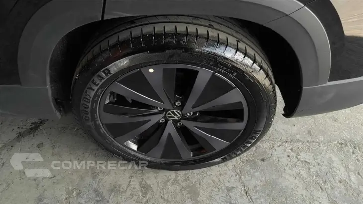 TAOS 1.4 250 TSI TOTAL FLEX COMFORTLINE AUTOMÁTICO