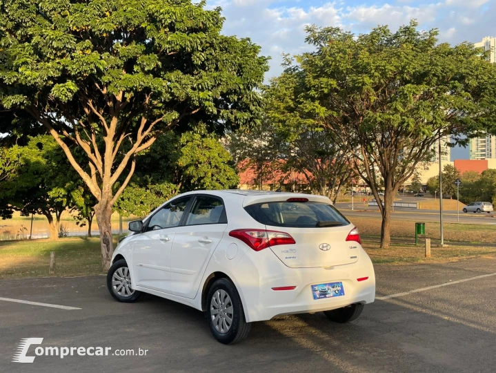HB20 1.6 Comfort Plus 16V