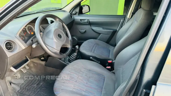 CELTA 1.0 MPFI Life 8V