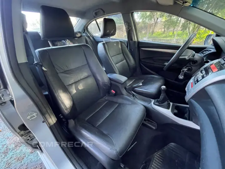 CITY 1.5 EXL Sedan 16V