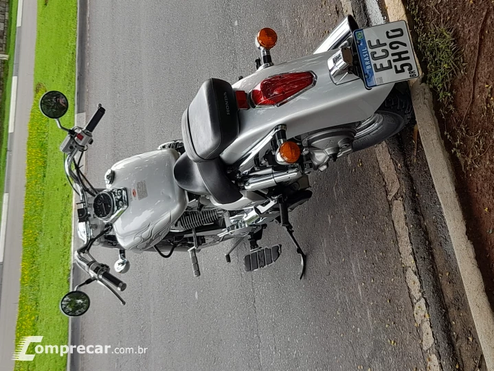 Shadow 750