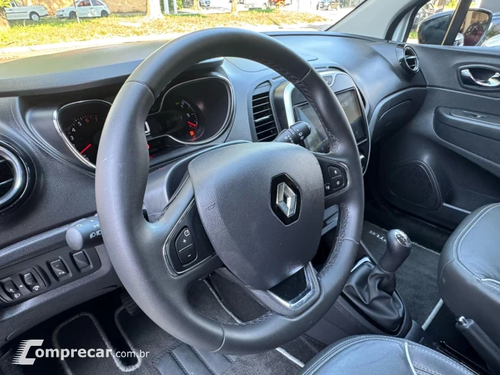 CAPTUR Zen 1.6 16V Flex 5p Mec.