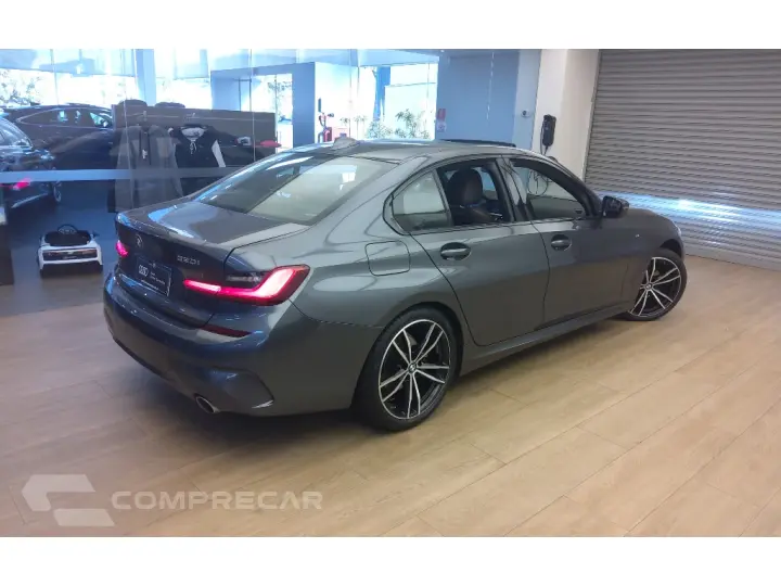 320I 2.0 16V TURBO GASOLINA M SPORT AUTOMÁTICO