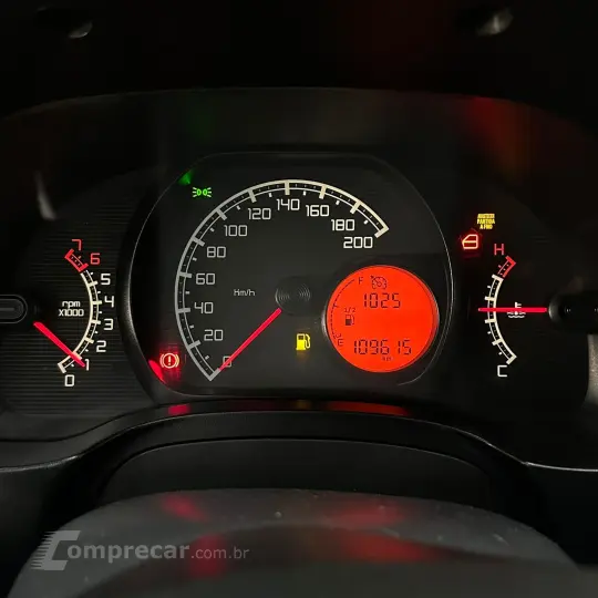 Strada Working HARD 1.4 Fire Flex 8V CD