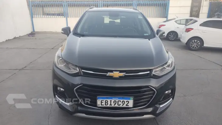 TRACKER PREMIER