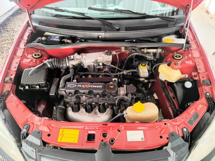 CELTA 1.0 MPFI Life 8V