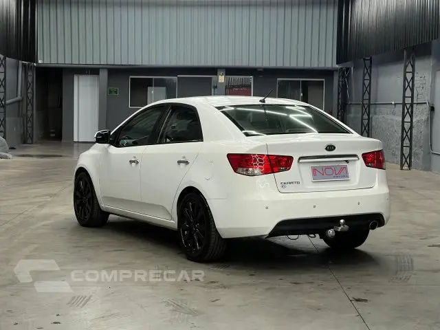 CERATO - 1.6 EX SEDAN 16V 4P AUTOMÁTICO
