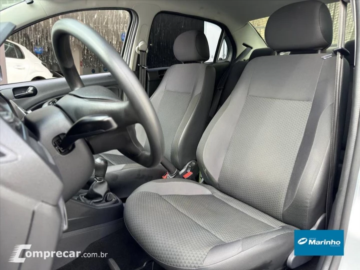 VOYAGE 1.0 12V MPI TOTALFLEX 4P MANUAL