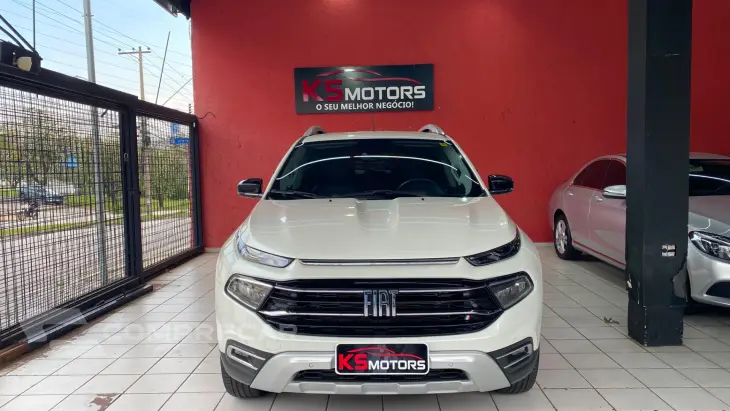 FIAT TORO 2.0 16V TURBO VOLCANO 4WD AT9