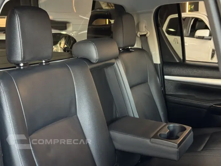 Hilux Caminhonete 2.8 16V SRV 4X4 DIESEL CABINE DUPLA AUTOMÁ