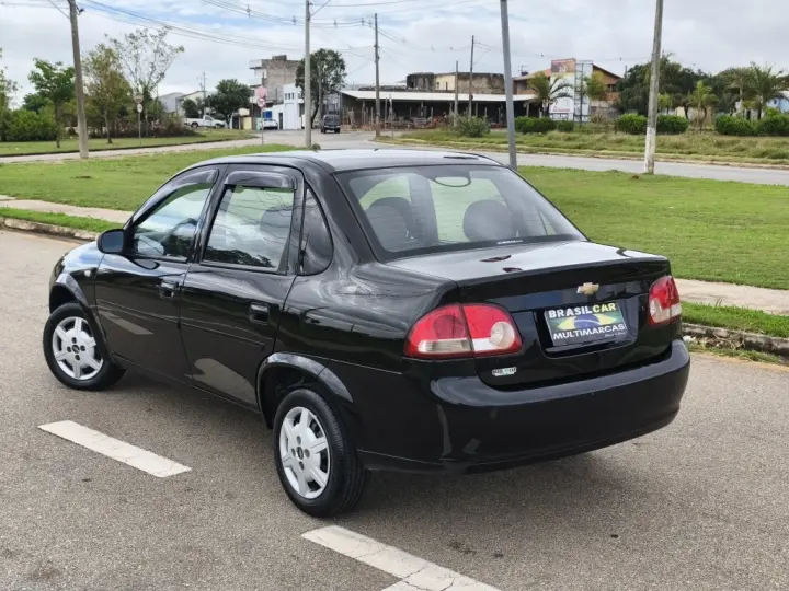 CLASSIC 1.0 MPFI LS 8V FLEX 4P MANUAL