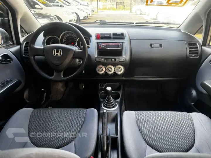 Fit 1.4 16V 4P LX FLEX
