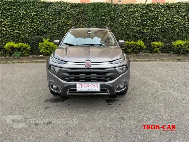 TORO 2.0 16V Turbo Freedom 4WD