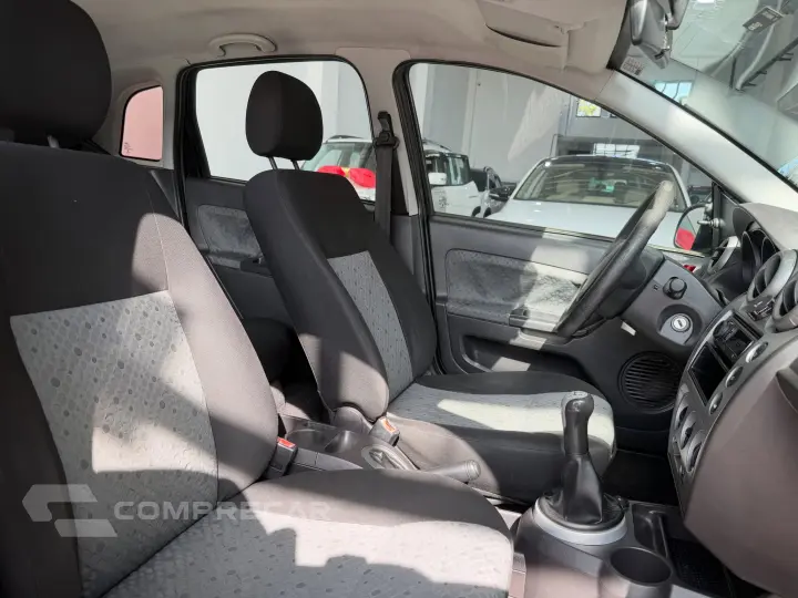 FIESTA 1.6 MPI Hatch 8V