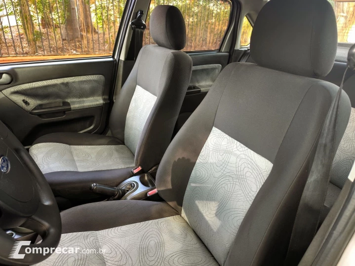 FIESTA 1.6 MPI SEDAN 8V FLEX 4P MANUAL