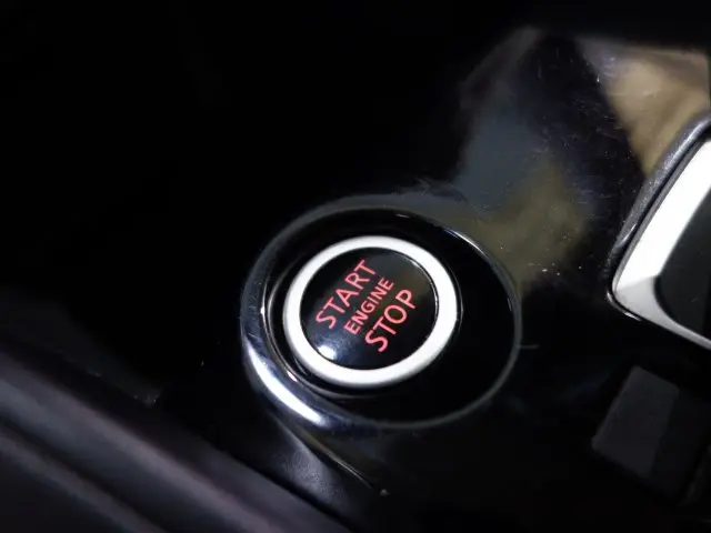 KICKS - 1.6 16V SL 4P XTRONIC