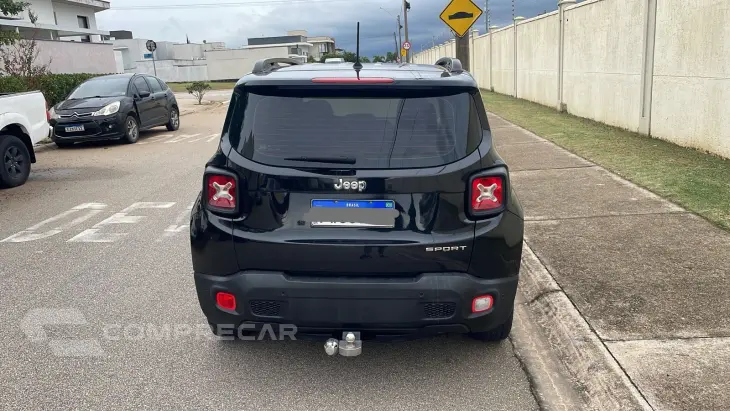 RENEGADE 1.8 16V Sport