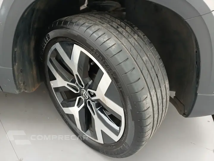 TAOS 1.4 250 TSI TOTAL FLEX HIGHLINE AUTOMÁTICO