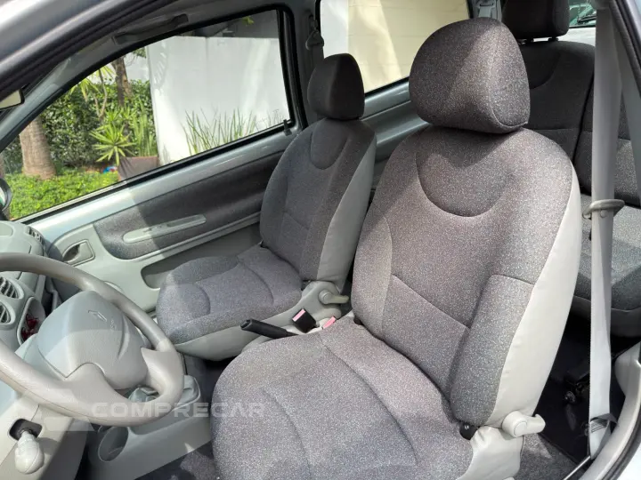 TWINGO 1.0 8V