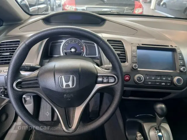 CIVIC - 1.8 LXS 16V 4P AUTOMÁTICO