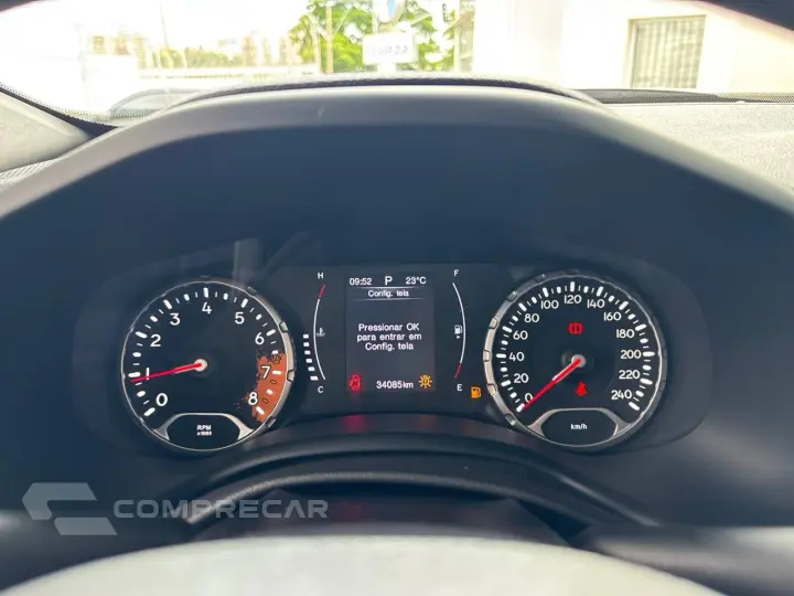 Renegade 1.8 4x2 Flex 16V Aut.