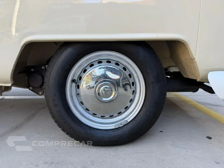 Kombi 1.6 Std 8V Gasolina 3P Manual