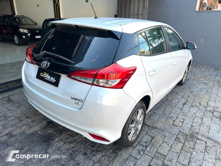 YARIS XL Plus Con. 1.5 Flex 16V 5p Aut.