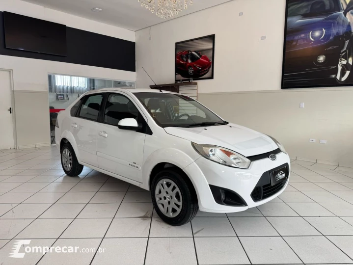 Fiesta Sedan 1.6 4P FLEX