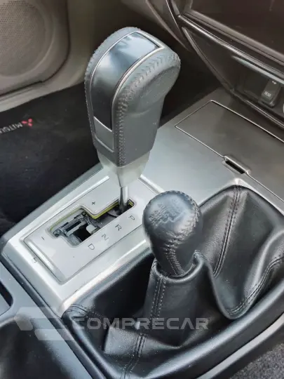 Pajero DAKAR/HPE 3.5 4x4 Flex 5p Aut.