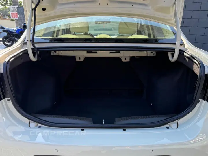 GRAND SIENA 1.6 MPI Essence 16V