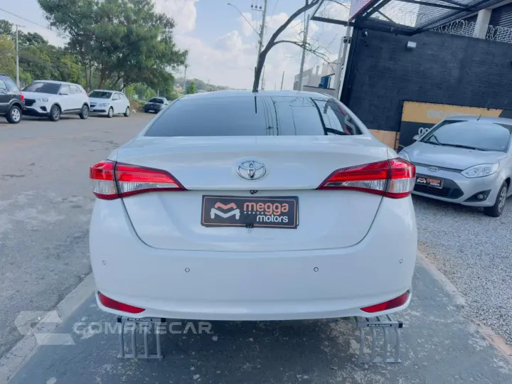 Yaris Sedan 1.5 16V 4P FLEX XL MULTIDRIVE AUTOMÁTICO CVT