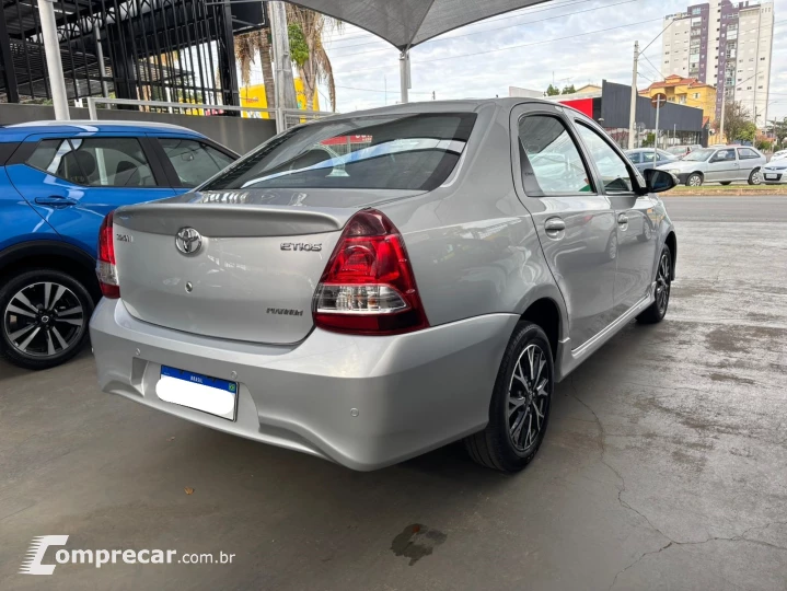 ETIOS 1.5 Platinum Sedan 16V