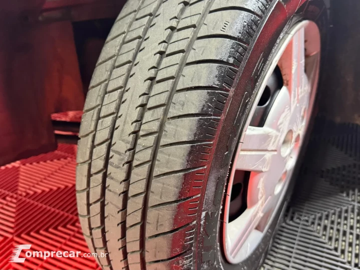 CLASSIC 1.0 MPFI LS 8V FLEX 4P MANUAL