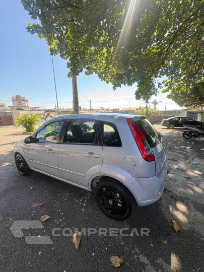FIESTA 1.6 MPI Class Hatch 8V