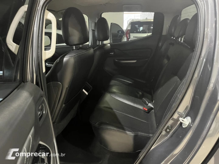 L200 TRITON 2.4 16V Turbo Sport Hpe-s CD 4X4
