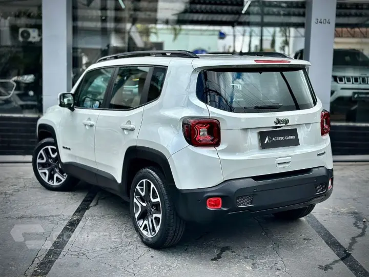 Renegade Longitude 1.8 4x2 Flex 16V Aut.